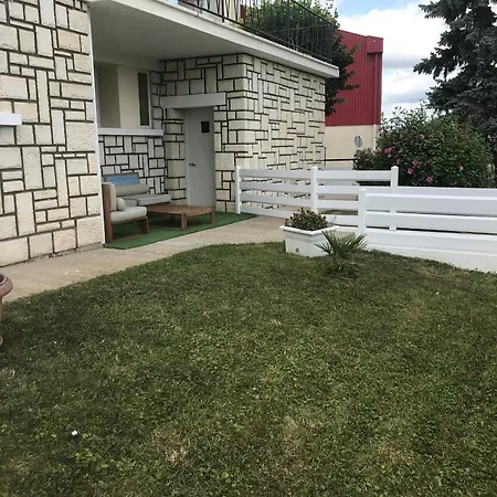 Lejlighed T2 Avec Jardin, Parking - - Fr-1-541-203 La Roche-Posay